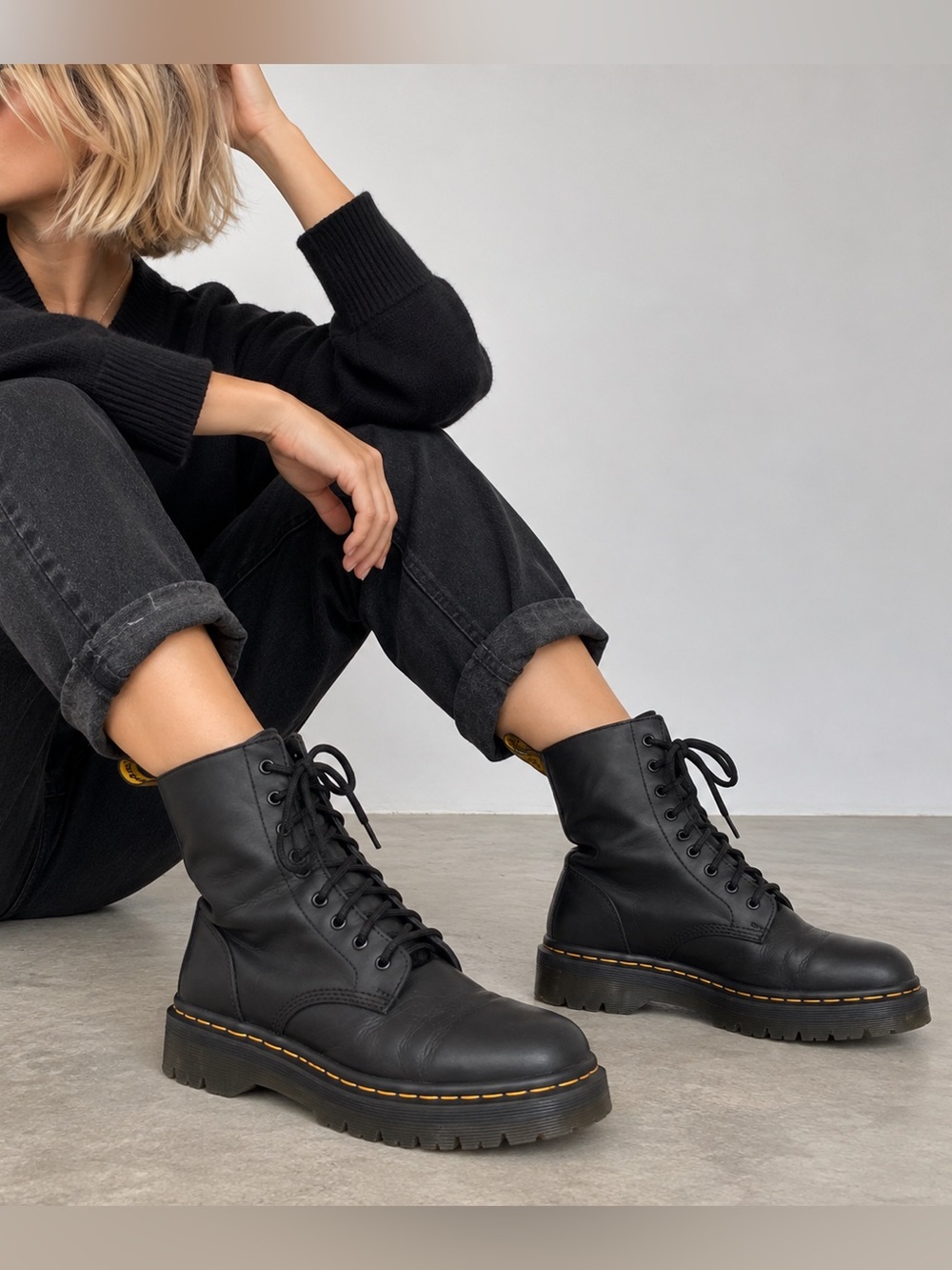 Dr. Martens 1460 Pascal Black Leather 8-Eye Boots Women’s Size 9 Women/7 Men
